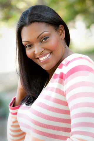 white pants hs 320x480 Curvy Cutie: Heather Justice