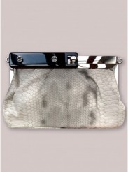 white clutch front 183x246 Igigi Holiday 2011 Collection 