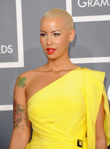 Amber+Rose+54th+Annual+GRAMMY+Awards+Arrivals+wDXp9kjcAGVl 355x480 GRAMMY Style: Adele, Marsha Ambrosius, Fergie, Amber Rose, Miranda Lambert