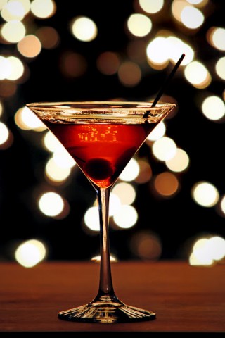 MadMen1 320x480 Mad Men Wedding Inspiration 