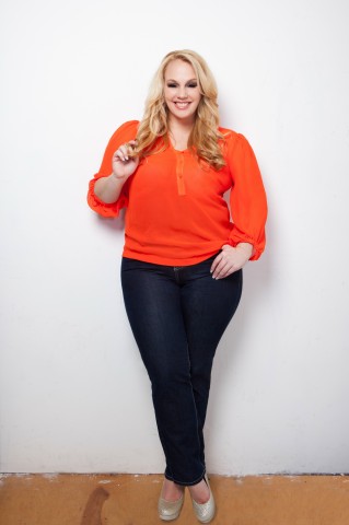 4 Curvy Cutie: Michele Hilton