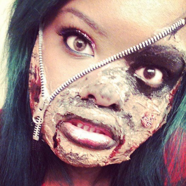 68337 437032873014382 1432406227 n Halloween Look   Glitter Zombie