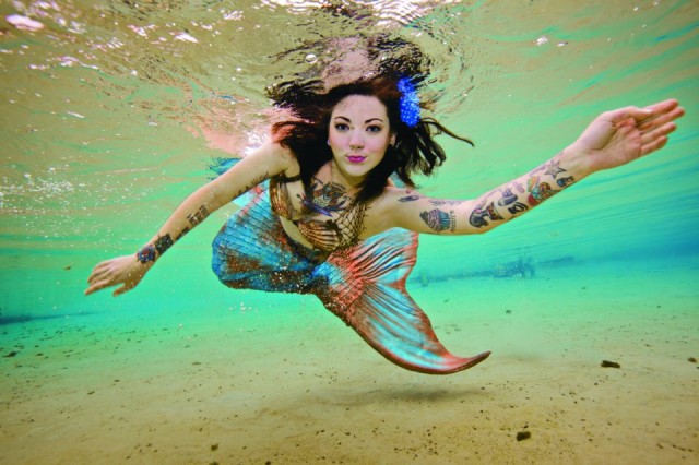 76535 285131601587492 1942389513 n 640x426 The First Ever Plus Sized Mermaid