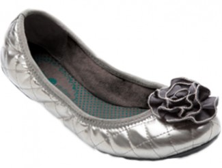 liz pewterquilt flat 34 325x246 Super Stylish Slippers!